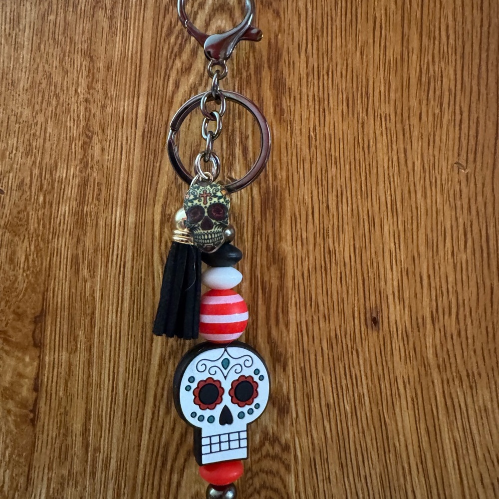 Skull Design Key Holder with Red and Black Accents